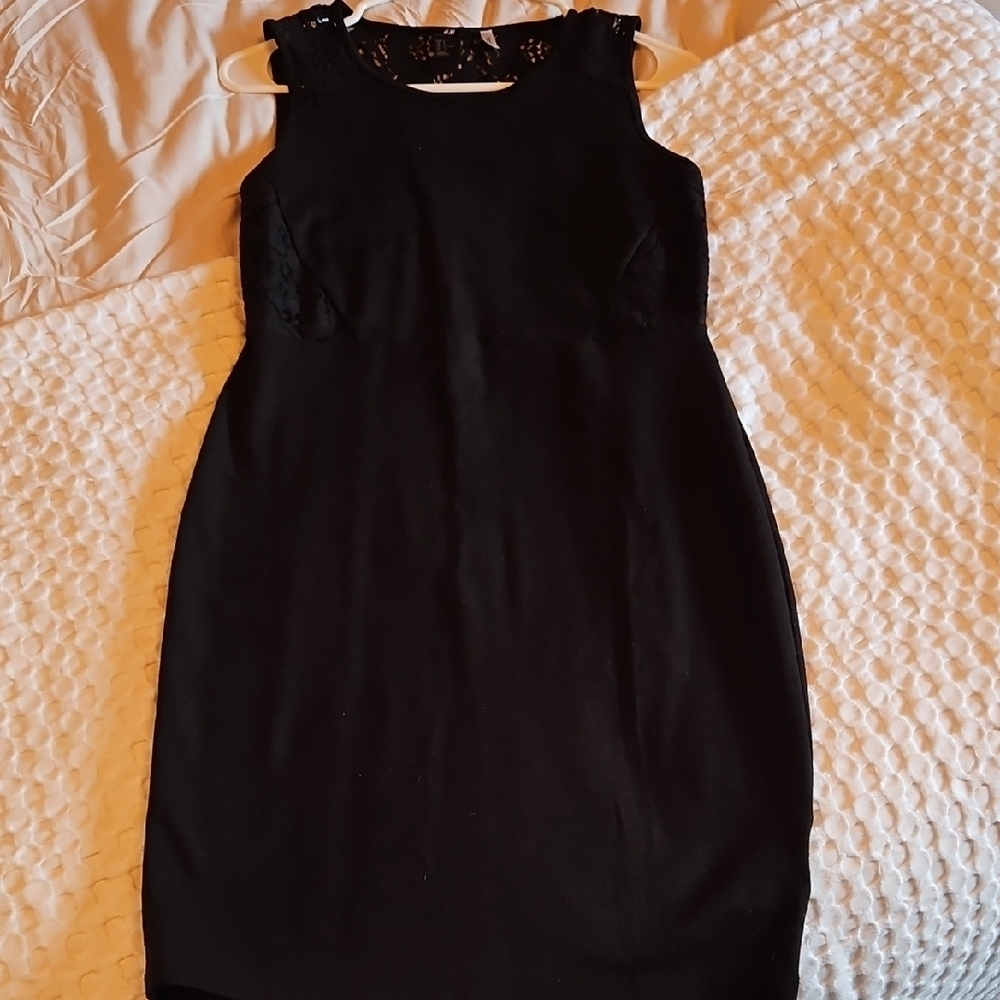Black Sleeveless Dress Size Small